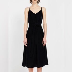 Frank and Oak V-Neck Velvet Midi Dress in Blue Sz XS